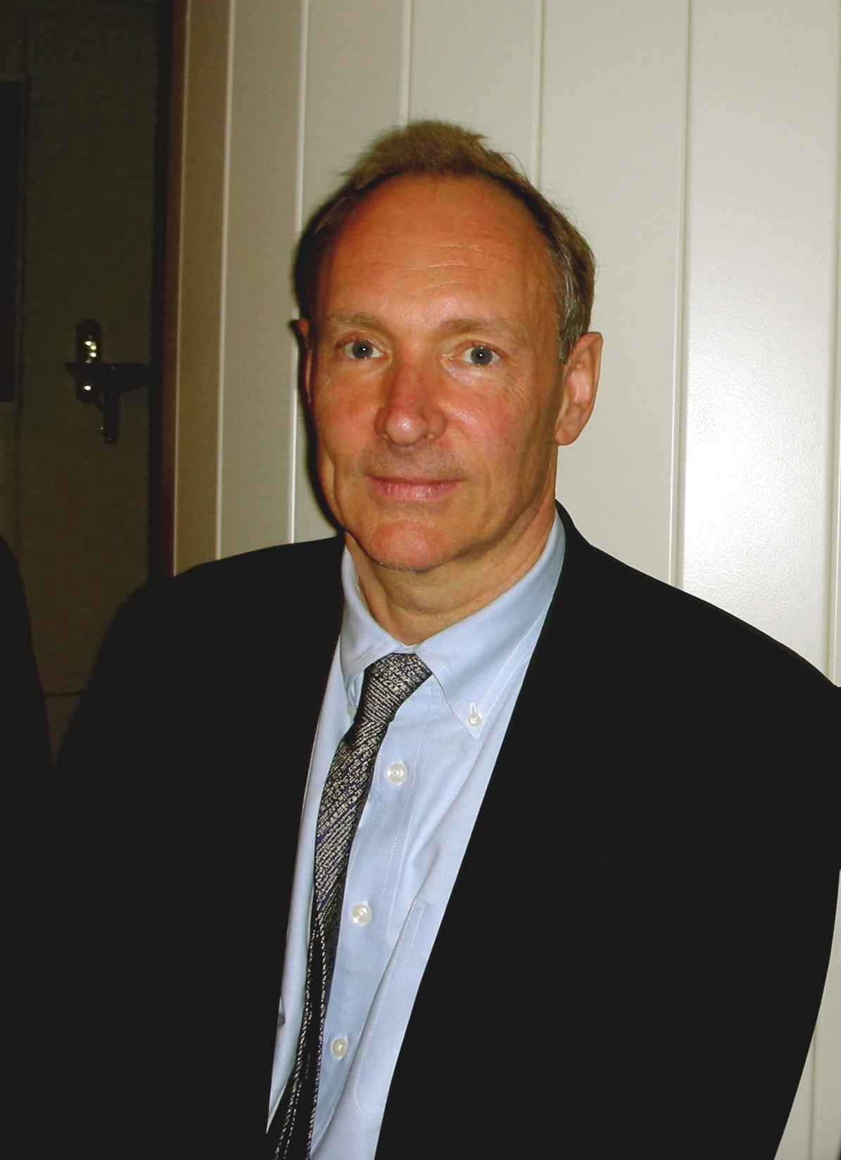 Tim Berners-Lee: o cara que inventou a internet (e agora quer consertar ela)