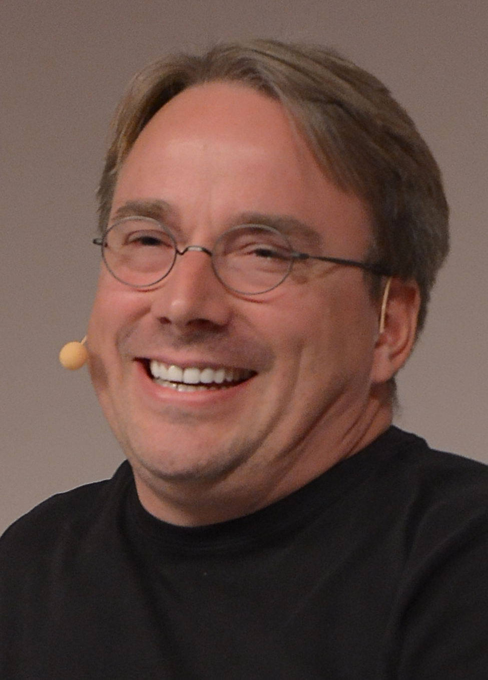 Linus Torvalds: o finlandês que criou o sistema operacional que roda o mundo (de graça)