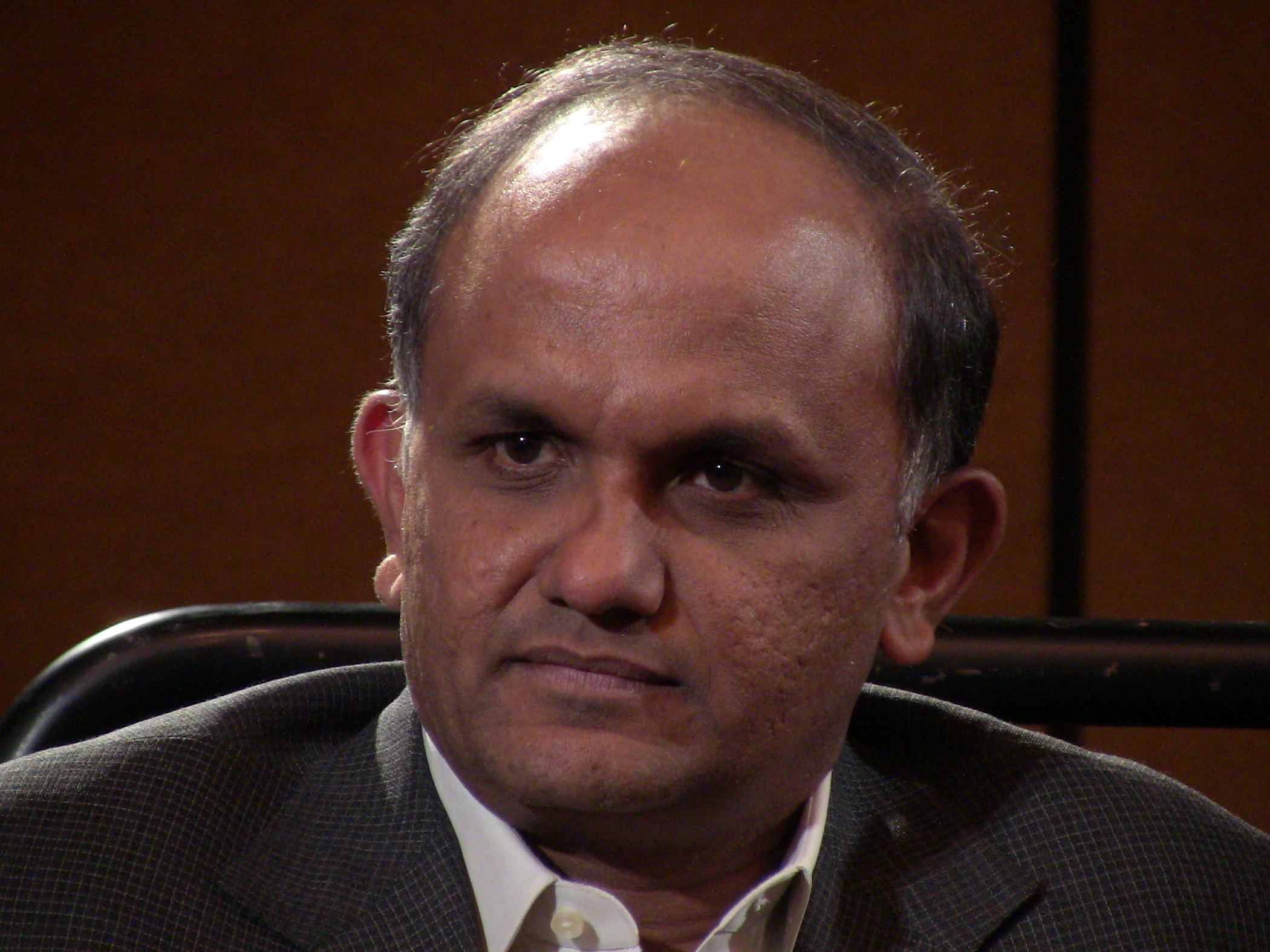 Shantanu Narayen: o engenheiro indiano que transformou a Adobe de caixinha de CDs em nuvem bilionária