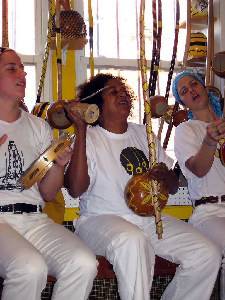 Elas Sempre Estiveram na Roda — Mulheres na Capoeira