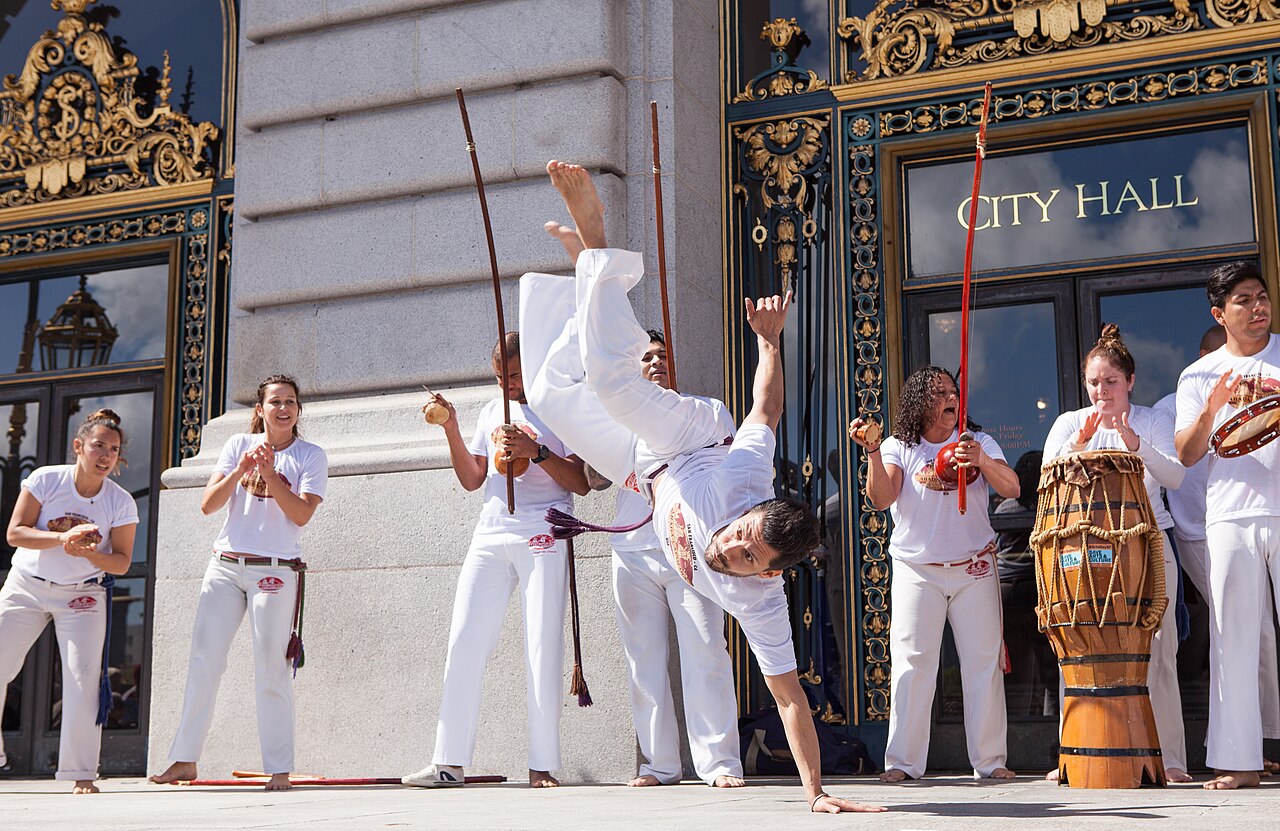 Capoeira — File:ABADÁ-Capoiera at SF Arts Advocacy Day 20170321-2586.jpg