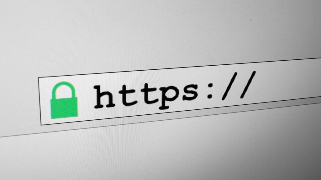 Cadeado verde e o texto https:// na barra de endereço de um navegador